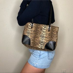 ♥️CUTE ZEBRA/CHEETAH PRINT BAG♥️